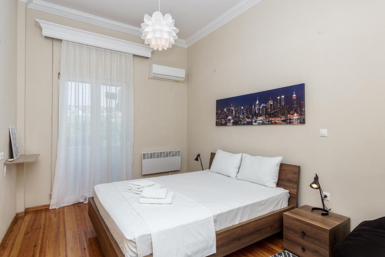 C.4 Red Rose #Colony_Central_Apartment Szaloniki Kültér fotó